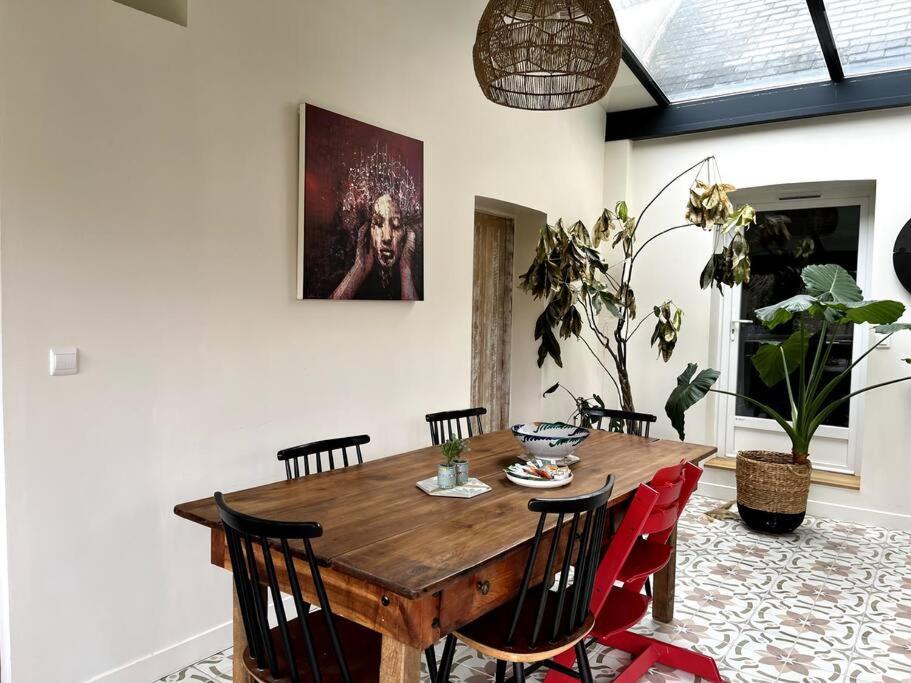 Maison Du Bois Hardy 10pers/jardin/parking Holiday home