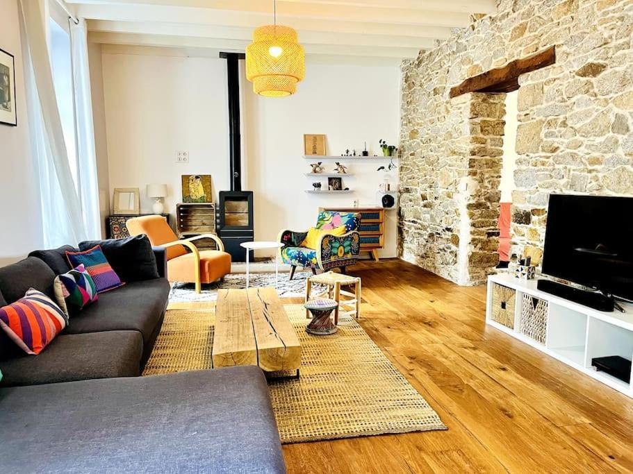 Maison Du Bois Hardy 10pers/jardin/parking *